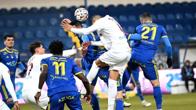 Superliga de fotbal: Unirea Slobozia-CFR Cluj 1-1