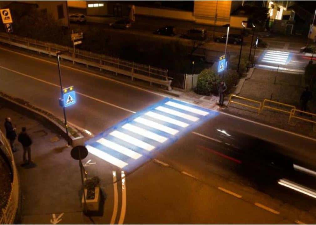 Trecerile de pietoni de pe drumurile județene vor fi iluminate inteligent