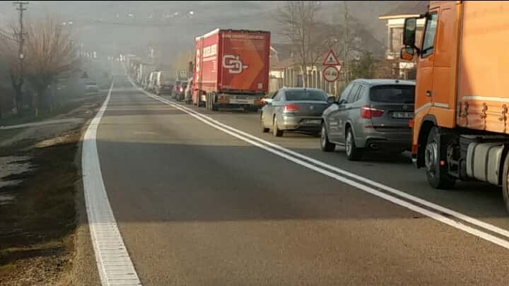Circulația vehiculelor mai mari de 7,5 tone, INTERZISĂ pe DN7