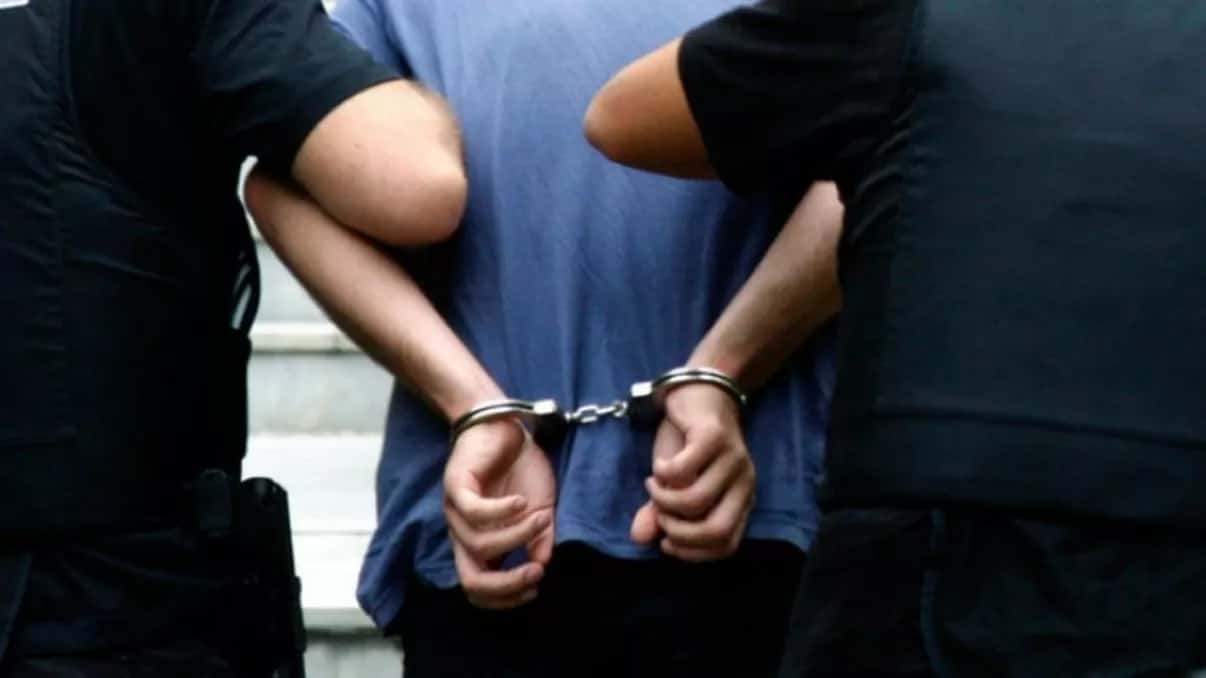 Bărbat de 44 de ani, cercetat penal pentru distrugere și furt