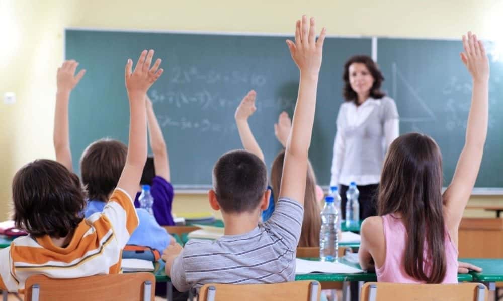 Vacanța de iarnă se încheie. De miercuri, elevii se întorc la clase