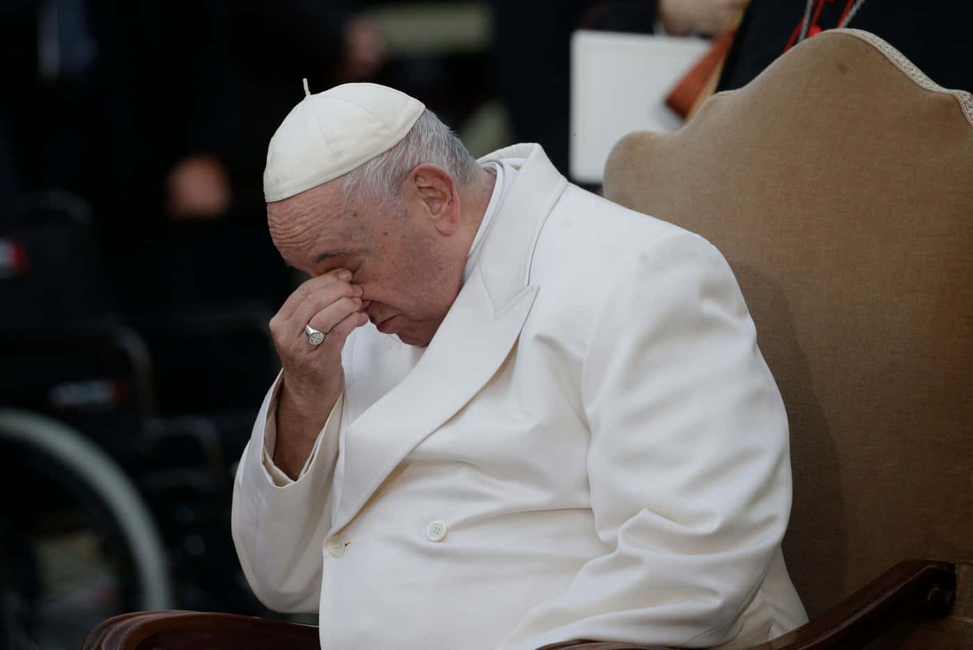 Papa Francisc, internat într-un spital din Roma
