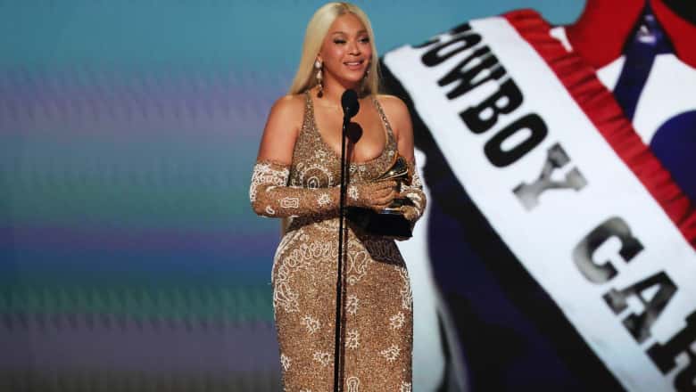 Gala Premiilor Grammy: Beyoncé a câştigat trofeul pentru Albumul anului