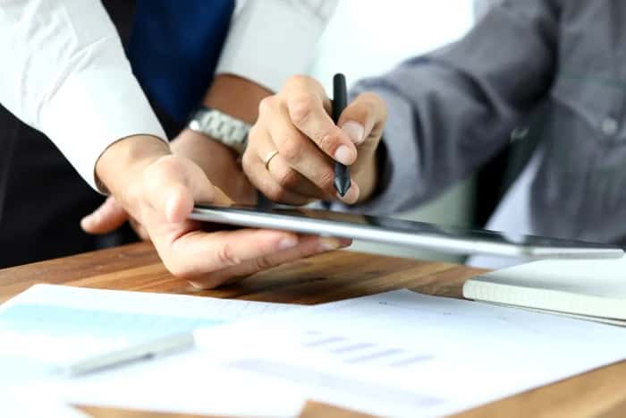 Angajatorii, obligați să respecte noile reguli privind transparența salarială