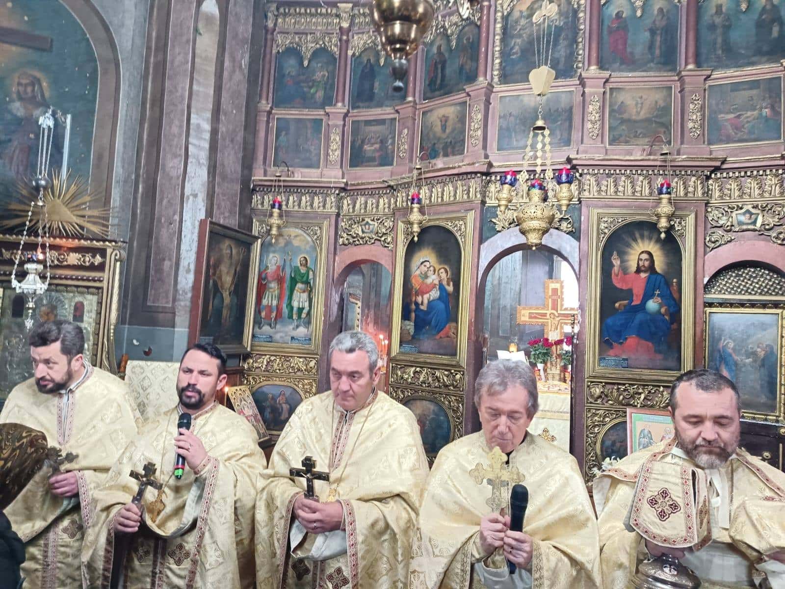 Preot paroh nou la Biserica - Catedrală Sfinții Voievozi