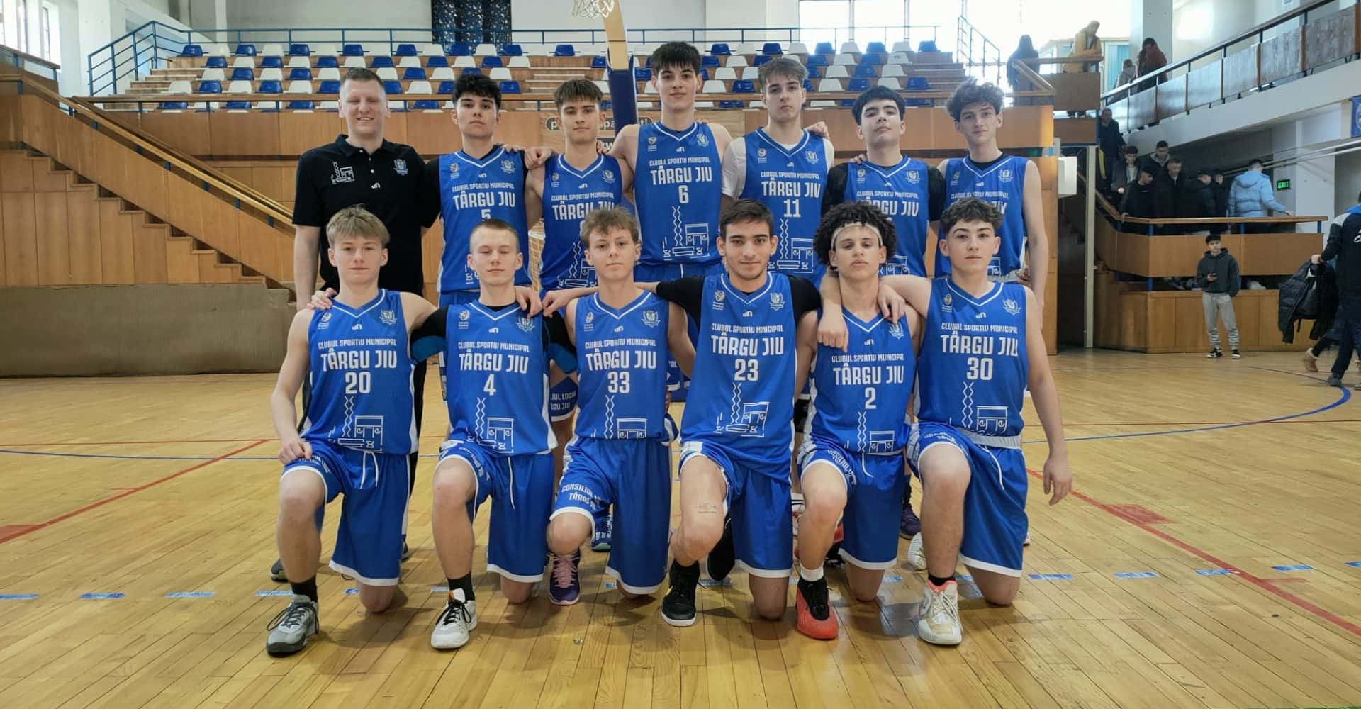 Baschetbaliștii U18 ai CSM Târgu Jiu întâlnesc, sâmbătă, CSU Brașov