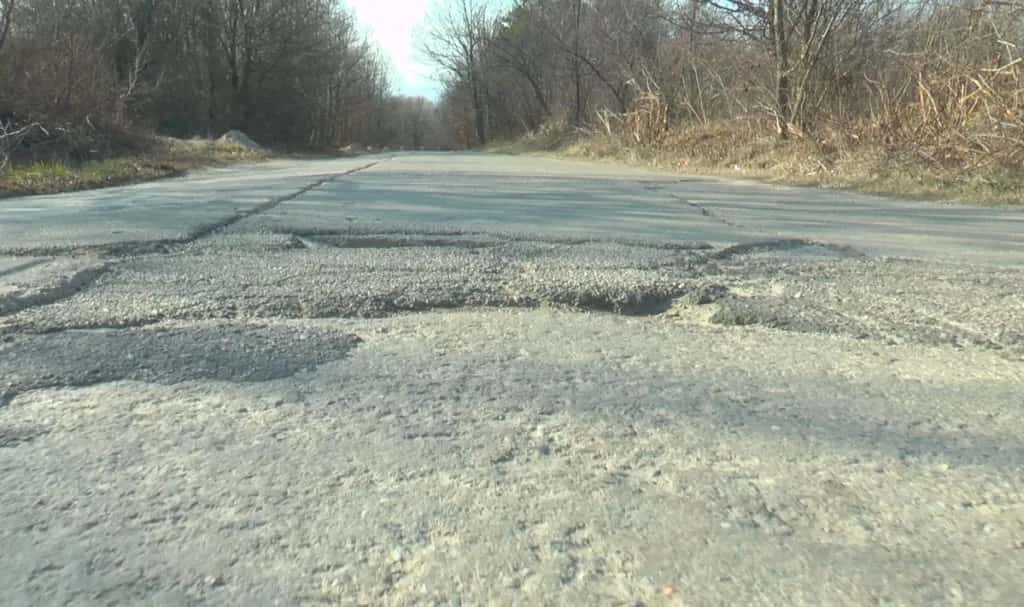 Au început lucrările de modernizare a două drumuri județene