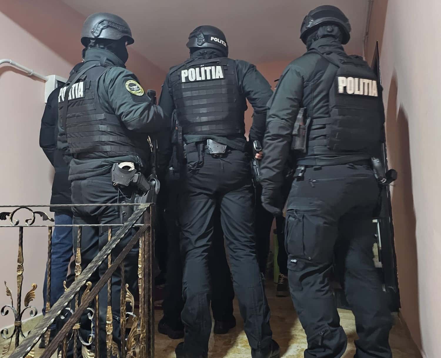 Noi percheziţii privind finanţarea ilegală a campaniei electorale a lui Călin Georgescu