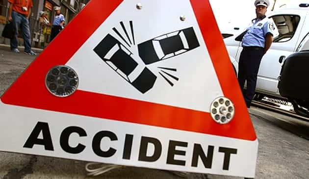 Accident în Drăguțești: Șoferul a fugit de la fața locului