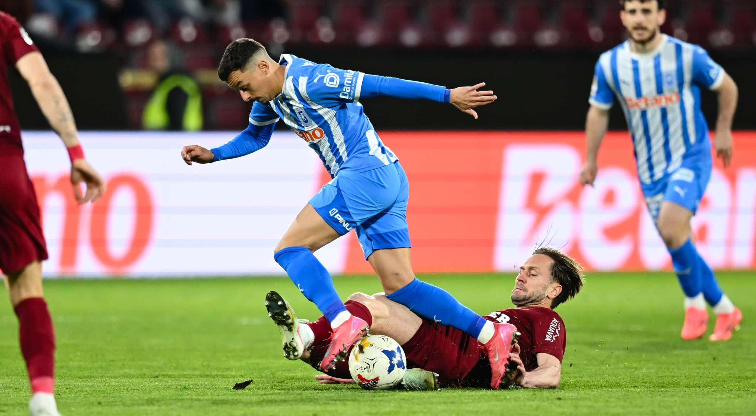 Faza sferturilor de finală ale Cupei României s-a terminat aseară cu meciul CFR Cluj și Universitatea Craiova, scor 1-1