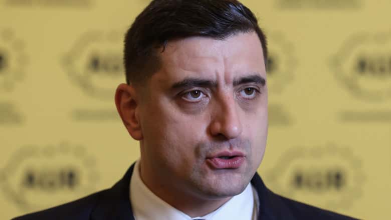 Simion: „Nu vom vota un guvern din care nu facem parte”