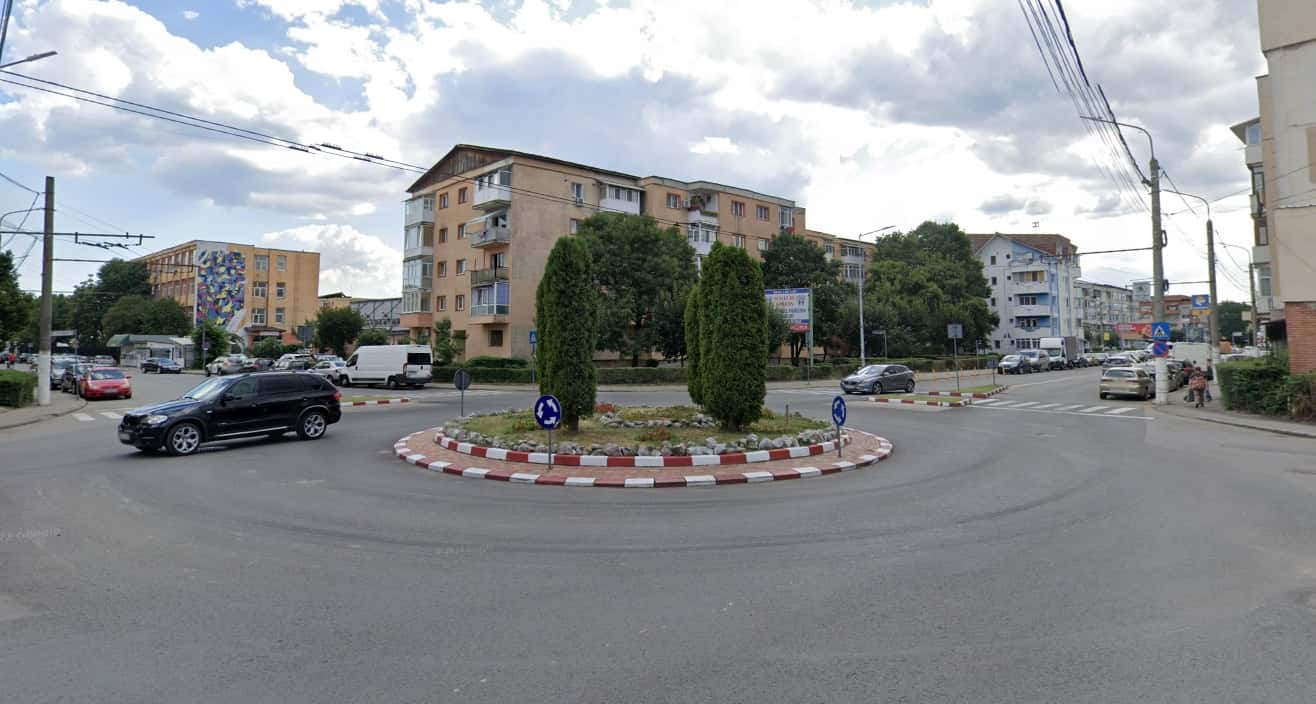 Intersecția 9 Mai – 23 August din Târgu Jiu a redevenit sens giratoriu