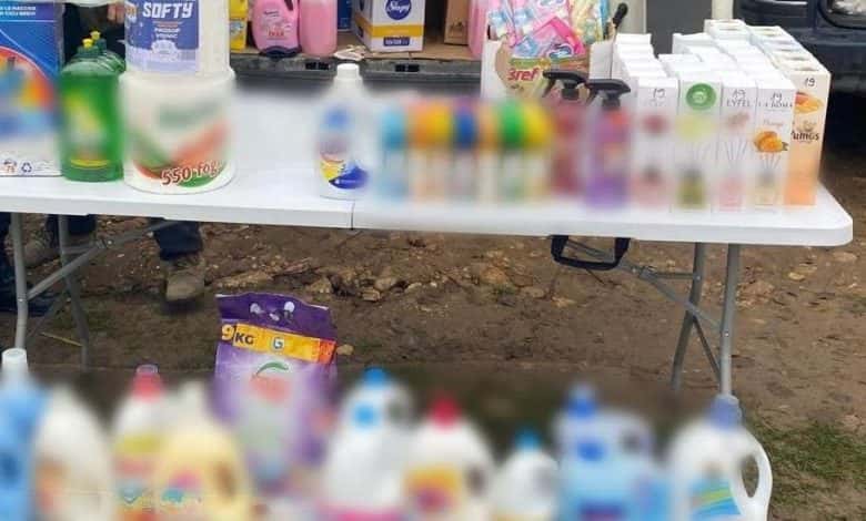 Produse contrafăcute confiscate în târgurile din Polovragi și Târgu Jiu