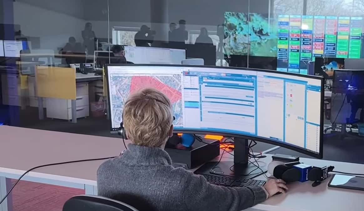 Românii vor putea apela video la 112