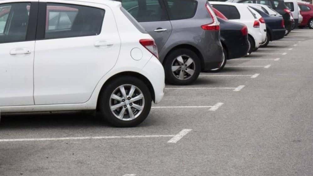 Parcările din Târgu Jiu, monitorizate cu senzori în timp real