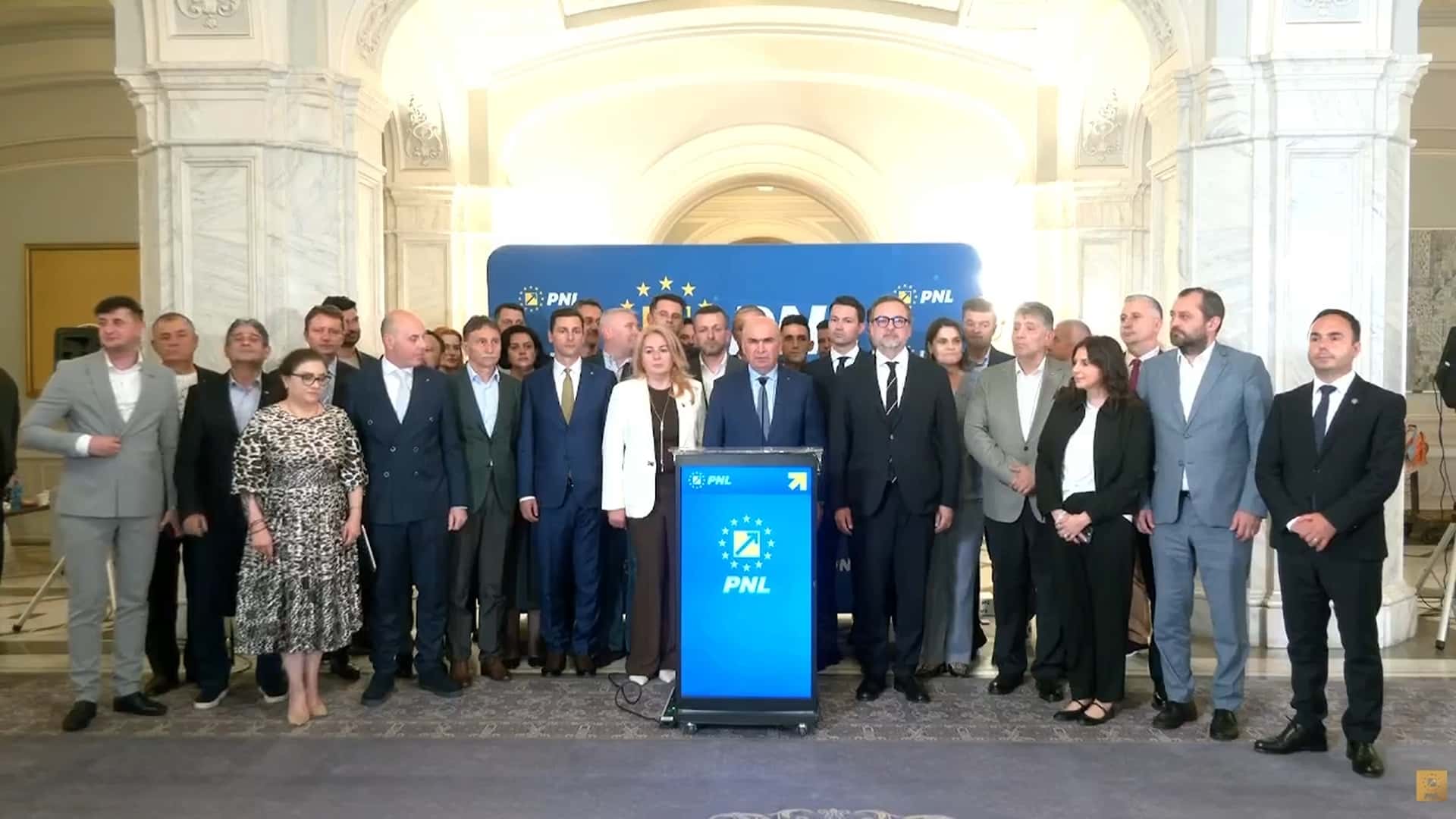 PNL, ultimatum pentru premierul desemnat Adrian Veștea