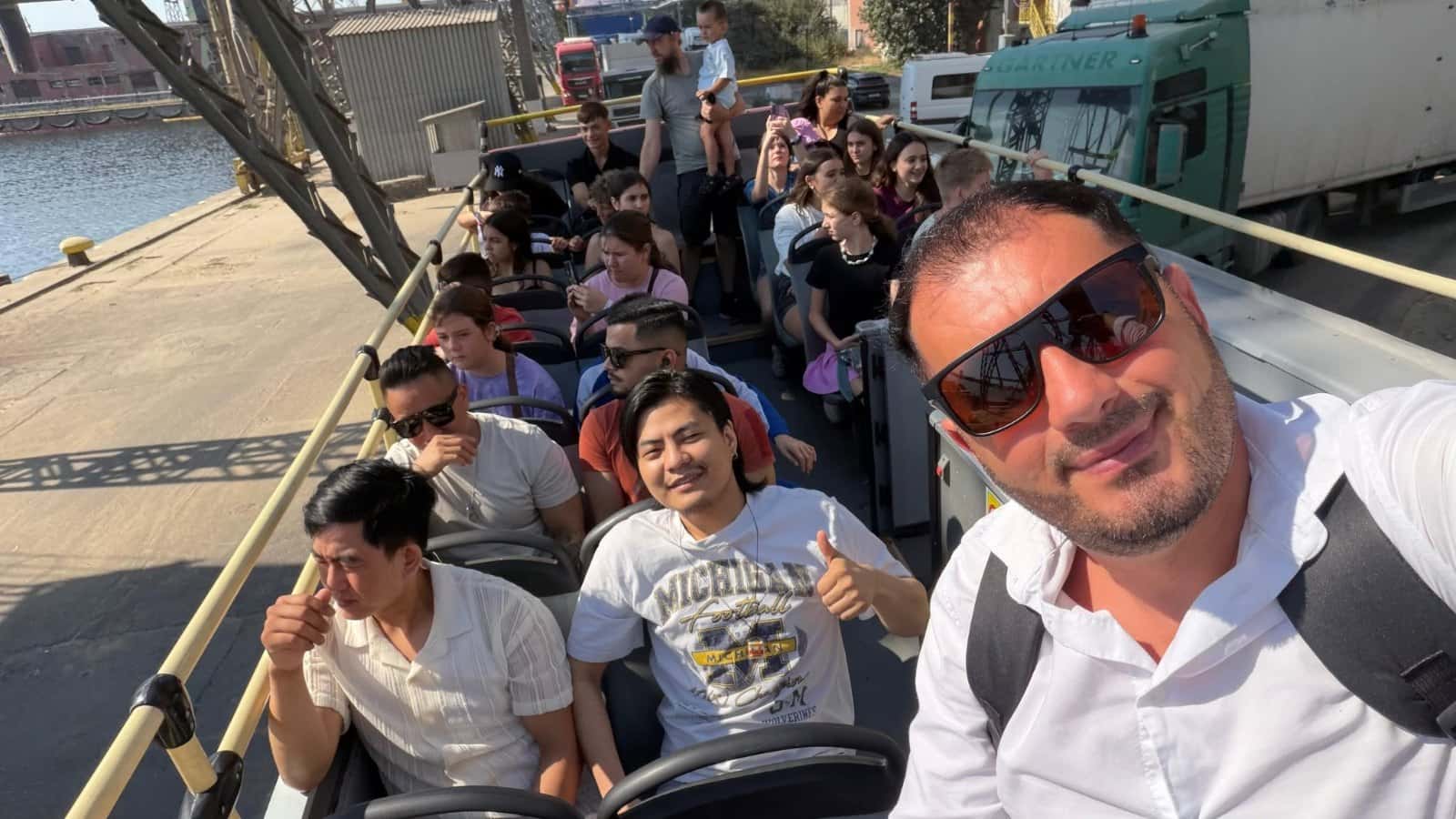 15 elevi din Bălești, recompensați cu o tabără la Costinești