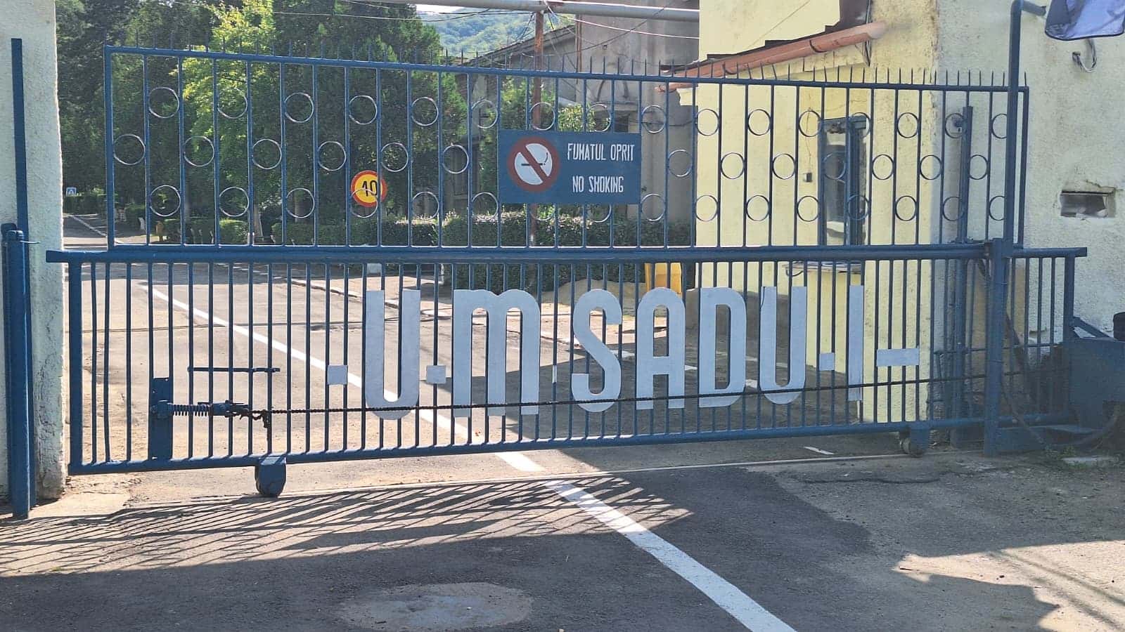 Apă contaminată cu bacterii fecale la Uzina Mecanică Sadu