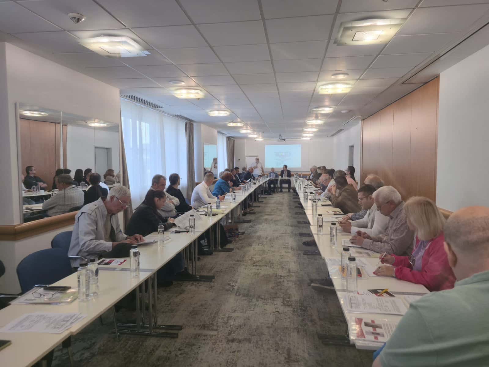 Problemele asociațiilor de proprietari discutate la Conferința Națională