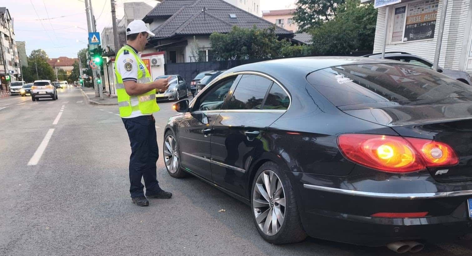 140 de amenzi și 5 permise suspendate în urma acțiunilor de siguranță rutieră